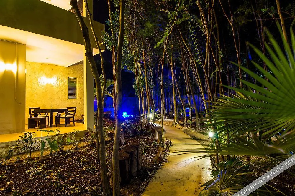 ** Apartahotel Condo Hotel El Vivero Tulum México